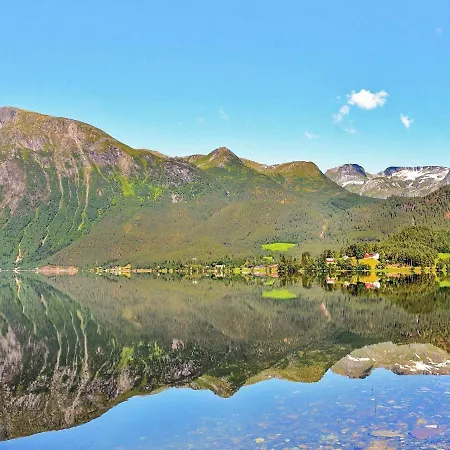 Hjalmarhytta Holiday home Bjorkedal
